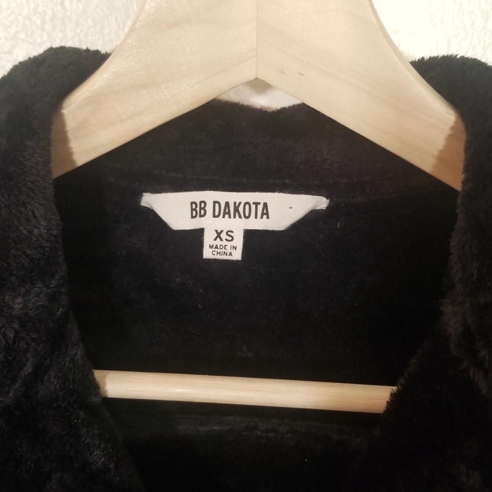 BB DAKOTA Dark Gray Black Faux Fur Lightweight Coat - Picture 6 of 9